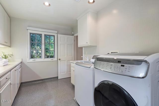 423 Lakeview Road, Pasadena CA: https://media.crmls.org/mediaz/9a6359fc-8954-4143-96ae-5da282ddf7ab.jpg