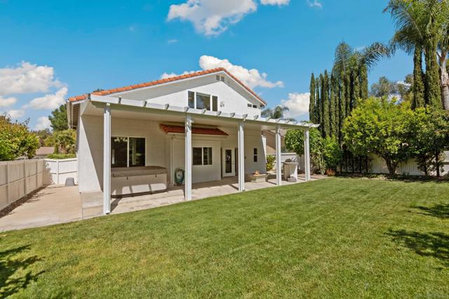 40998 Promenade Chardonnay Hls, Temecula CA: https://media.crmls.org/mediaz/9a638c1c-1c23-4c06-bbc7-19f7dac035cc.jpg