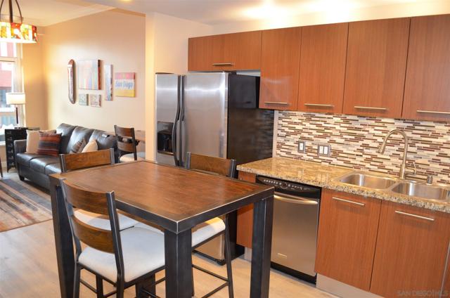 1431 Pacific Hwy, San Diego CA: https://media.crmls.org/mediaz/9a639055-6fba-4a97-8bec-5bc3cd681f5f.jpg