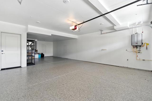 19 Waterline Place, Richmond CA: https://media.crmls.org/mediaz/9a640da9-81c1-44a1-bb24-0b388ea88674.jpg