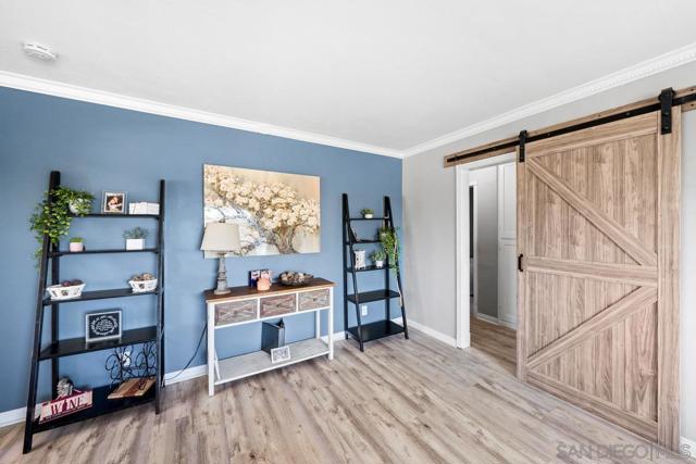 657 Fig St, Chula Vista CA: https://media.crmls.org/mediaz/9a647a0b-8f22-47fd-b99f-2e7e02091b39.jpg