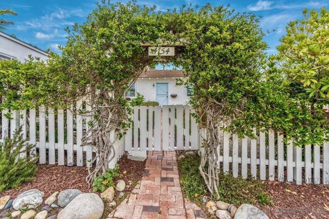 4154 Hill St, San Diego CA: https://media.crmls.org/mediaz/9a64d0c3-4d4a-41aa-bc68-33f3011a4d0b.jpg
