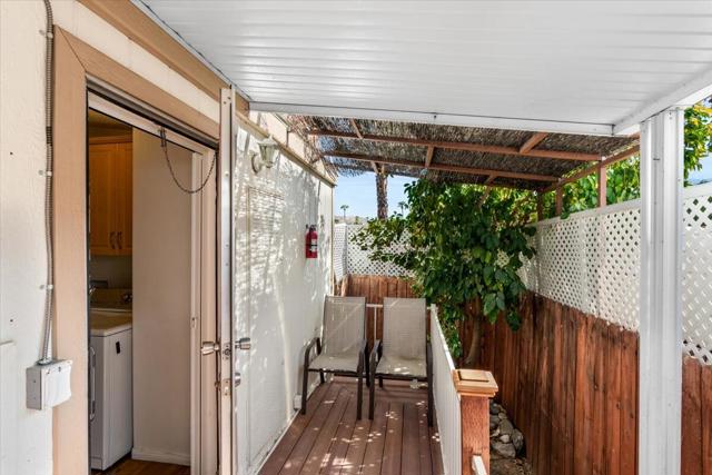 191 Geronimo Street, Palm Springs CA: https://media.crmls.org/mediaz/9a657079-551e-47db-91ac-24a43c28208e.jpg