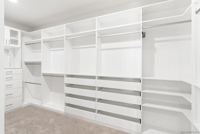 Custom closet organizers