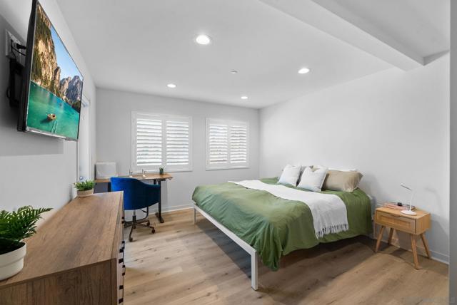 4865 39th Street, San Diego CA: https://media.crmls.org/mediaz/9a66ad7b-cfa2-4bde-b4cd-5340861feb96.jpg
