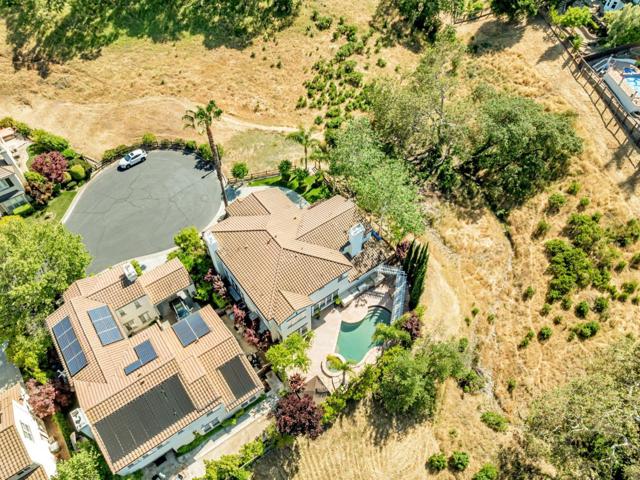2892 Birkdale Court, Gilroy CA: https://media.crmls.org/mediaz/9a677984-3482-4d31-8696-b44e3bf31fd3.jpg