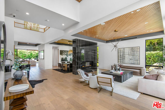 4544 Woodley Avenue, Encino CA: https://media.crmls.org/mediaz/9a67e3c3-c255-460b-a0b6-27214bd5a2ee.jpg