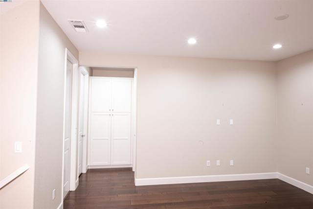 7212 MOUNT VEEDER ROAD, Dublin CA: https://media.crmls.org/mediaz/9a67e608-df02-45f9-b854-d9c175bf9fce.jpg