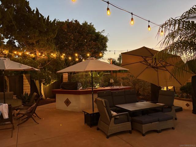 13074 Maritime, San Diego CA: https://media.crmls.org/mediaz/9a69357d-48ed-4d26-865f-4b7ccd028138.jpg