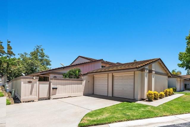 Detail Gallery Image 1 of 43 For 11422 Florindo Rd., Rancho Bernardo (San Diego),  CA 92127 - 2 Beds | 1 Baths
