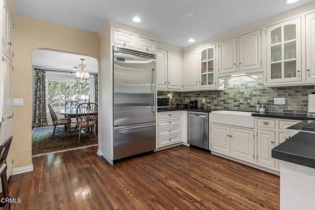 110 Glen Summer Road, Pasadena CA: https://media.crmls.org/mediaz/9a6a7560-5740-4db1-9ff6-b5db7fa416b1.jpg