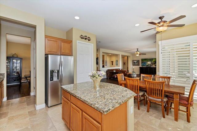 81435 Camino Sevilla, Indio CA: https://media.crmls.org/mediaz/9a6d2d29-6590-4e23-8dd1-40457894bbc5.jpg