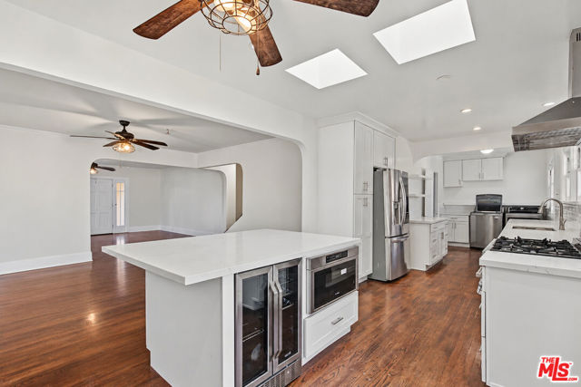 1283 South WINDSOR photo 15
