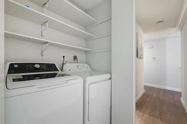 302 Philip Drive, Daly City CA: https://media.crmls.org/mediaz/9a6e93af-013f-4bb2-bcd1-8270a2a056fe.jpg