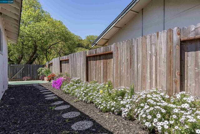 3500 Savage Ave, Pinole, California 94564, 3 Bedrooms Bedrooms, ,2 BathroomsBathrooms,Single Family Residence,For Sale,Savage Ave,41058084