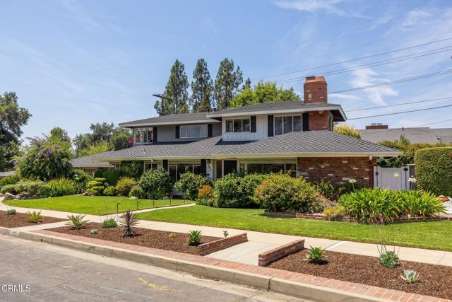 1915 Canyon Close Road, Pasadena CA: https://media.crmls.org/mediaz/9a6f7d7c-380e-4fbd-be80-c564fea2bc12.jpg