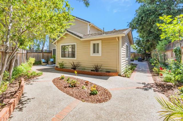 957 Vernie Court, Cupertino CA: https://media.crmls.org/mediaz/9a6f8ff3-83c1-4259-a8d4-c5b25a4d0893.jpg