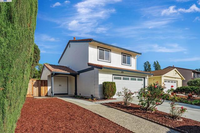 3856 Jacana Lake Ct, Fremont CA: https://media.crmls.org/mediaz/9a6fdae3-d6dd-496c-b6f7-f4da5168bff0.jpg