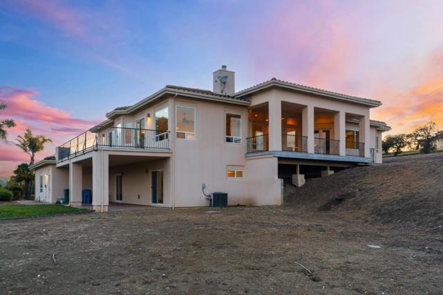 4165 Ashford Circle, Hollister CA: https://media.crmls.org/mediaz/9a703d40-ff87-44dd-bbfb-e2994d3b9ed4.jpg