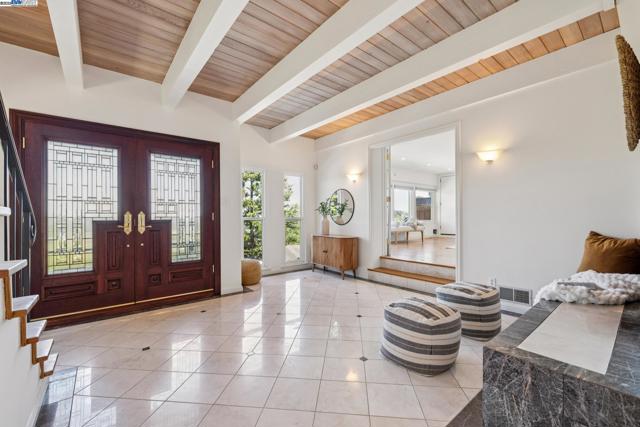 2140 Pullman Ave, Belmont CA: https://media.crmls.org/mediaz/9a7041dc-abeb-455b-a11c-15b85667bace.jpg