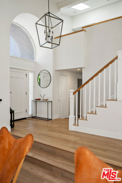 4441 Park Alisal, Calabasas CA: https://media.crmls.org/mediaz/9a70bfe3-f570-467a-896a-ff9495eb5b79.jpg