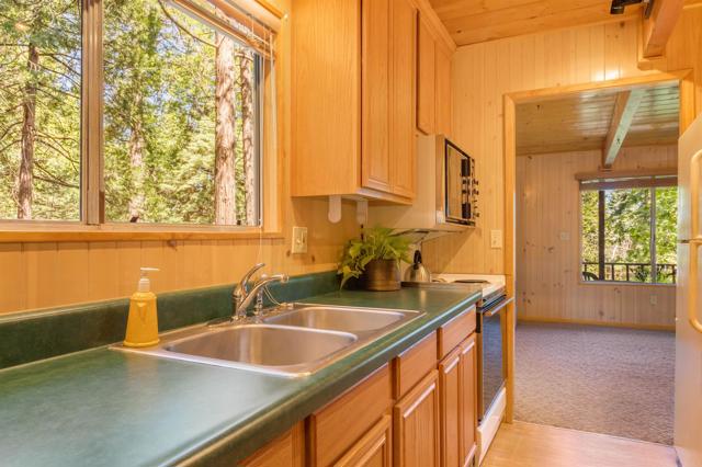 Detail Gallery Image 13 of 41 For 32765 Birch Hill Rd, Palomar Mountain,  CA 92060 - 3 Beds | 2 Baths