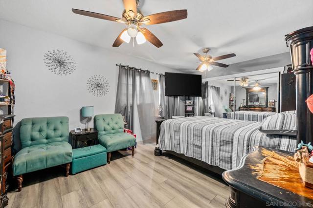 124 E View St, Fallbrook CA: https://media.crmls.org/mediaz/9a716f9b-37e0-4916-a27d-1330f2eb76e5.jpg