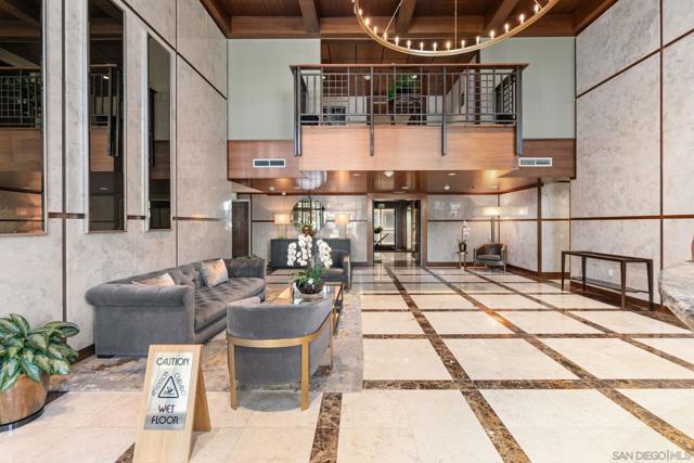 1199 Pacific Hwy, San Diego CA: https://media.crmls.org/mediaz/9a718359-280f-4b45-999b-4cd3bece3808.jpg