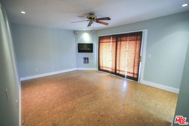 19616 Pine Valley Avenue, Porter Ranch CA: https://media.crmls.org/mediaz/9a726764-f246-4ec7-baf5-4335bd4c5607.jpg