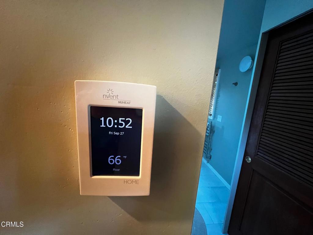 https://media.crmls.org/mediaz/9a740bd0-160f-41c8-9686-e687285e7f75.jpg?preset=X-Large