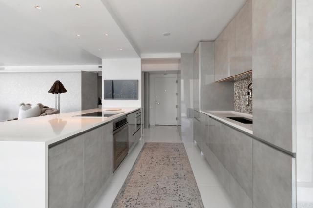 Detail Gallery Image 12 of 40 For 1760 Avenida Del Mundo #504,  Coronado,  CA 92118 - 2 Beds | 2 Baths