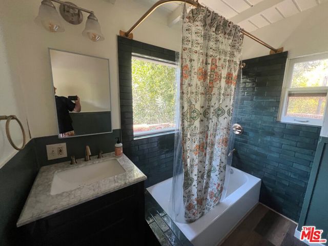 764 Old Topanga Canyon Road, Topanga CA: https://media.crmls.org/mediaz/9a749d67-8b7a-4dfc-b689-4b0c0d352308.jpg