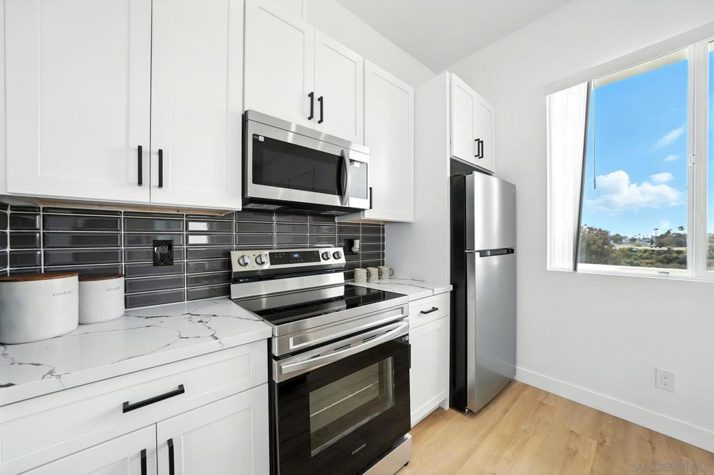 MLS #250040202SD image #8