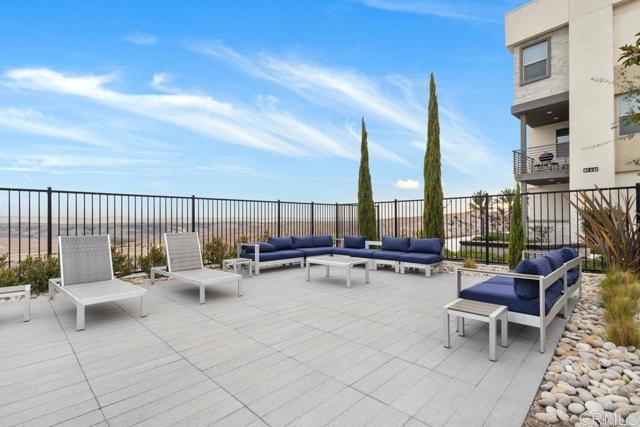 Detail Gallery Image 48 of 55 For 1840 Mint #6,  Chula Vista,  CA 91915 - 4 Beds | 3 Baths