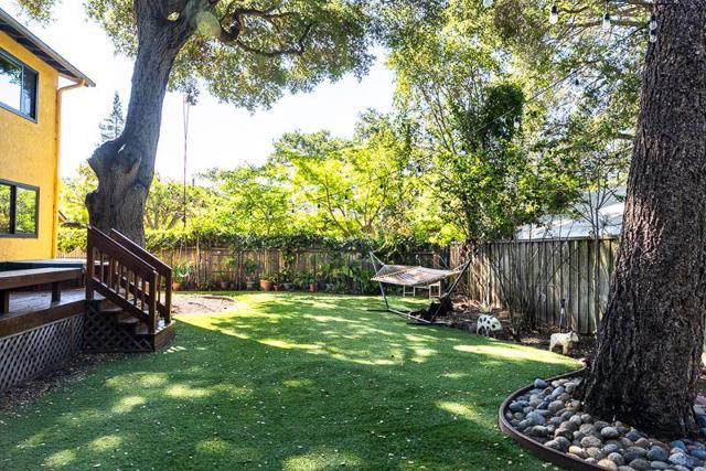 3523 Oak Drive, Menlo Park CA: https://media.crmls.org/mediaz/9a75abf0-5906-4821-80c6-41fbef74e278.jpg