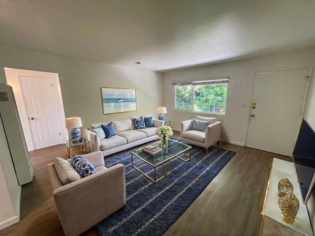 2254 Garnet Ave, San Diego CA: https://media.crmls.org/mediaz/9a75c008-8d85-4f48-9e6a-20a57d2d61e3.jpg