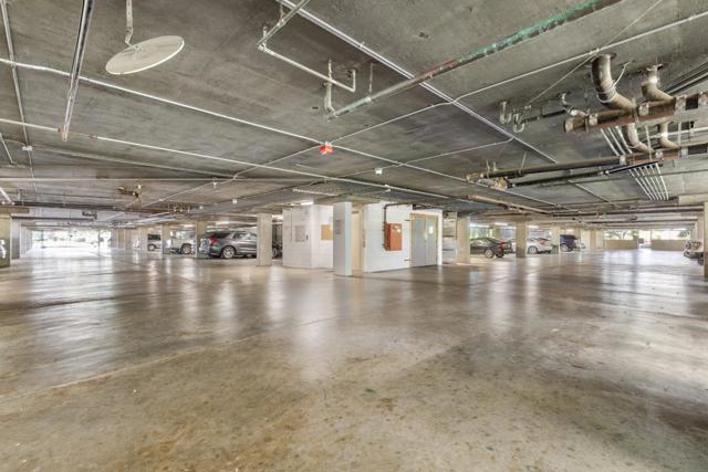 780 Sea Spray Lane, Foster City CA: https://media.crmls.org/mediaz/9a75e912-bc78-42c1-931e-7e3ff9688e9b.jpg