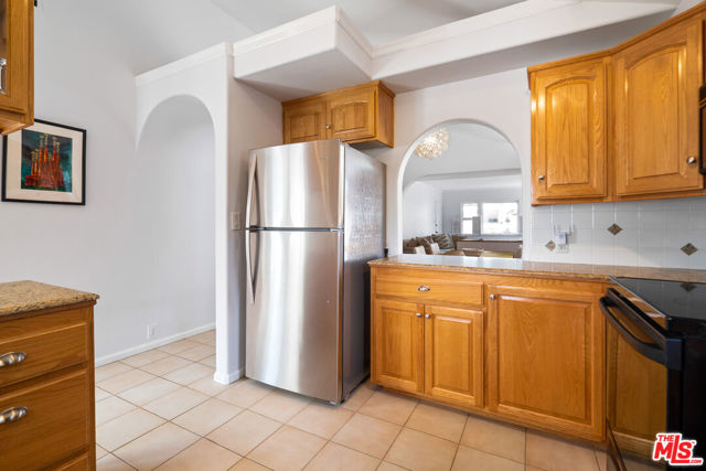 2205 ELM Avenue, Manhattan Beach, California 90266, 2 Bedrooms Bedrooms, ,2 BathroomsBathrooms,Residential,Sold,ELM,22148905