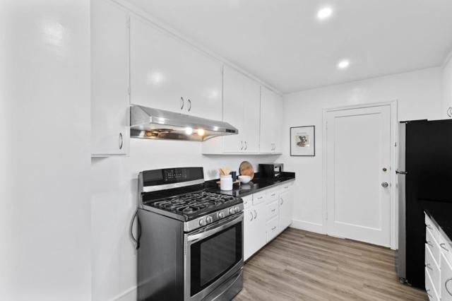 223 S Humboldt Street, San Mateo CA: https://media.crmls.org/mediaz/9a7739e2-7b8a-4624-8c47-b36529dc4851.jpg