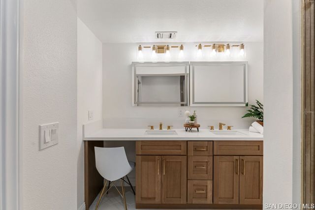 3424 Lockwood DR, San Diego CA: https://media.crmls.org/mediaz/9a777c7e-b2da-42dc-9916-28777feed76e.jpg