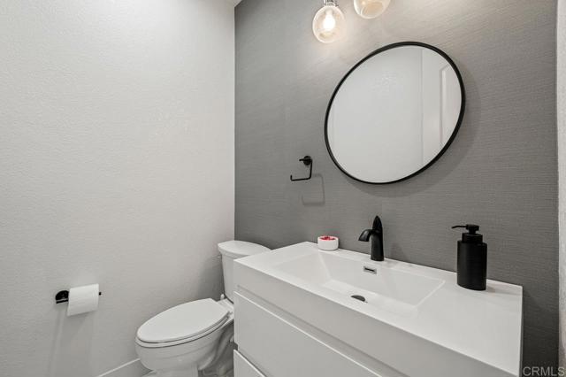 Detail Gallery Image 32 of 68 For 2004 Corte Saltero, Chula Vista,  CA 91914 - 5 Beds | 5/1 Baths