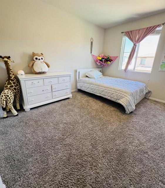 28223 Citrus Ct, Valley Center CA: https://media.crmls.org/mediaz/9a7922a5-1f98-446e-b678-7cf4511803fa.jpg