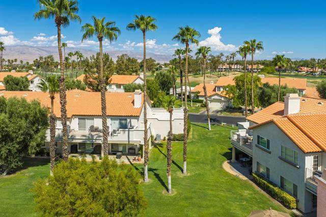 752 Vista Lago Drive N, Palm Desert, CA 92211