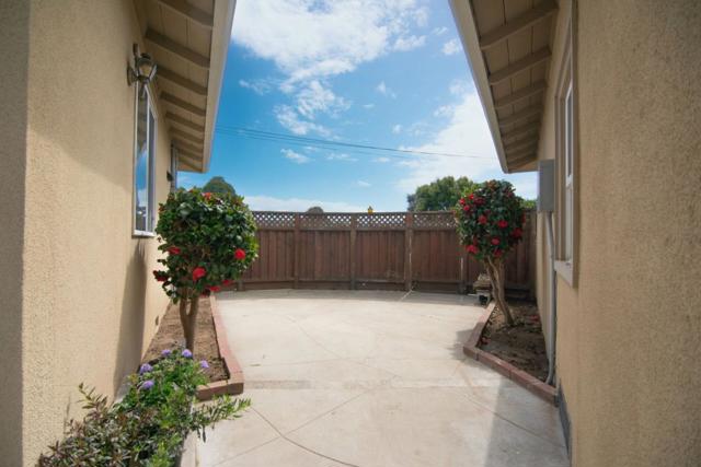 90 Beverly Drive, Watsonville CA: https://media.crmls.org/mediaz/9a794330-c8c1-47fe-a1be-68ef46cdfa84.jpg