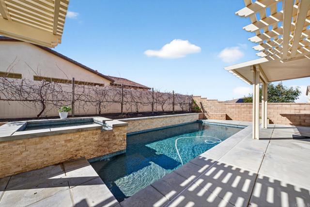 Detail Gallery Image 25 of 75 For 45721 Middle Gate Ct, Temecula,  CA 92592 - 6 Beds | 4/1 Baths