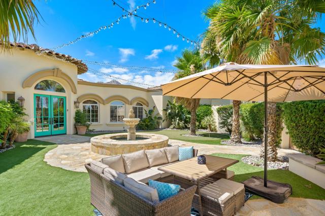huge courtyard