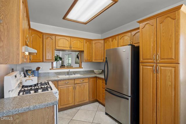 281 Eva Street, Ventura CA: https://media.crmls.org/mediaz/9a7d75cf-c6a4-4afa-8dfd-d906daba1236.jpg
