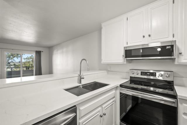 Detail Gallery Image 17 of 43 For 6930 Hyde Park Dr. #225,  San Carlos,  CA 92119 - 1 Beds | 1 Baths