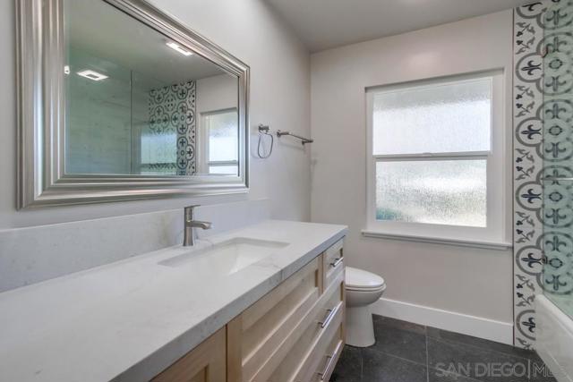 16731 Callado Ct, San Diego CA: https://media.crmls.org/mediaz/9a7f915a-be9f-4710-81ee-9c474de4d0b1.jpg