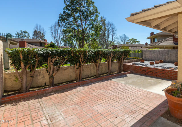 Detail Gallery Image 22 of 28 For 838 Sandberg Ln, Ventura,  CA 93003 - 2 Beds | 2 Baths